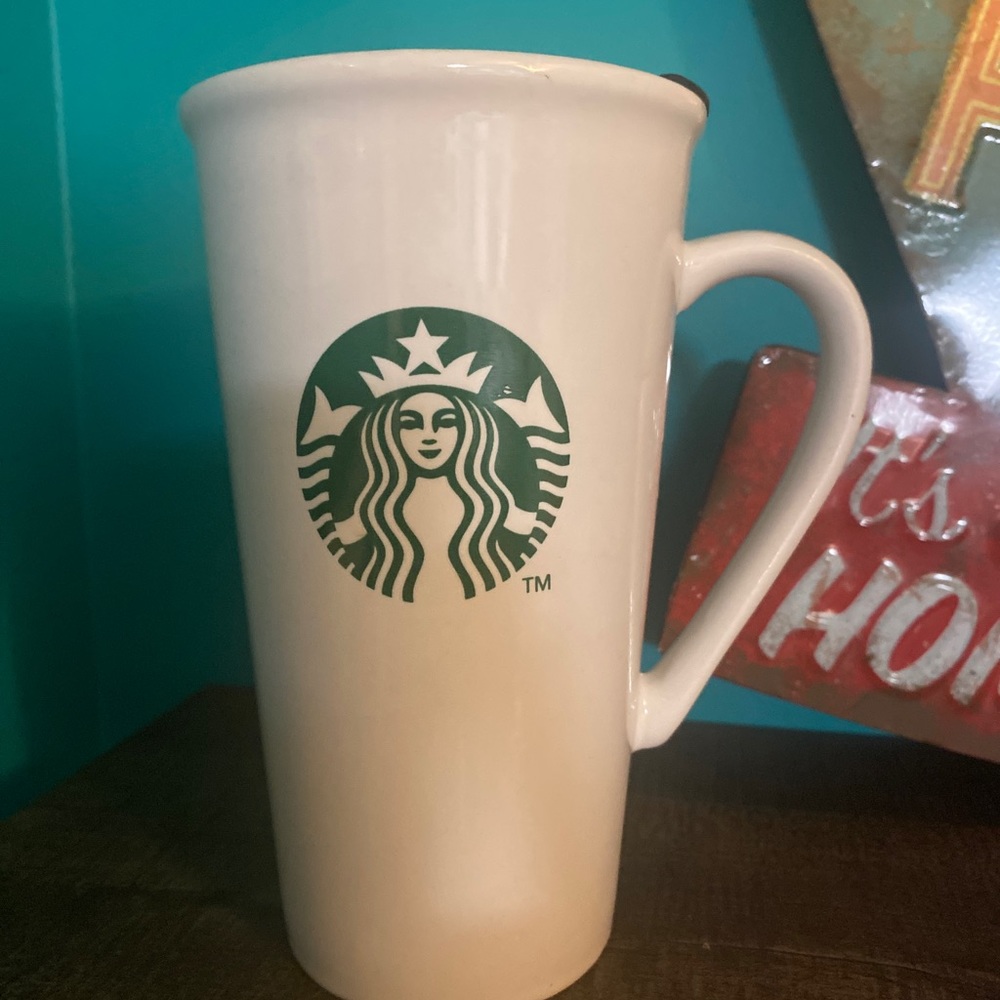 2012 Tall 16oz Starbucks Mug w handle green and white w lid